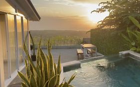 Oceanna Sunset Villa - Uluwatu, Bali